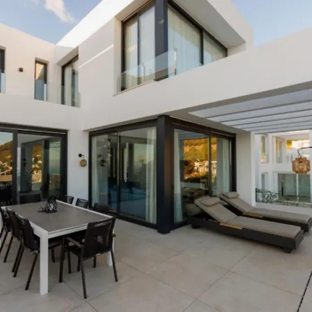 Buenavista Hills Casa Arce 4 Bedroom With Seaviews Villa Malaga